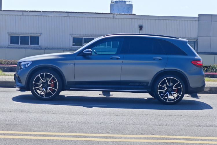 Used Mercedes-Benz GLC AMG 2017 AMG GLC 43 4MATIC Special Edition Exterior 2