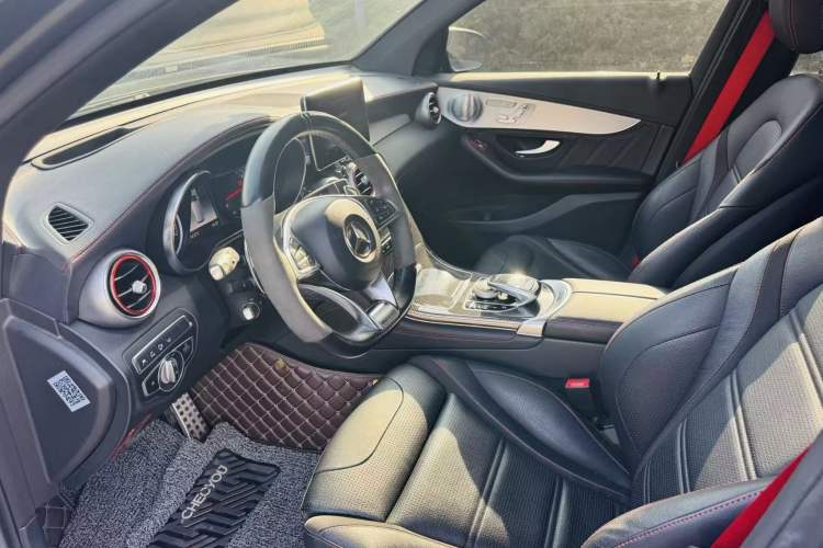Used Mercedes-Benz GLC AMG 2017 AMG GLC 43 4MATIC Special Edition Interior 2
