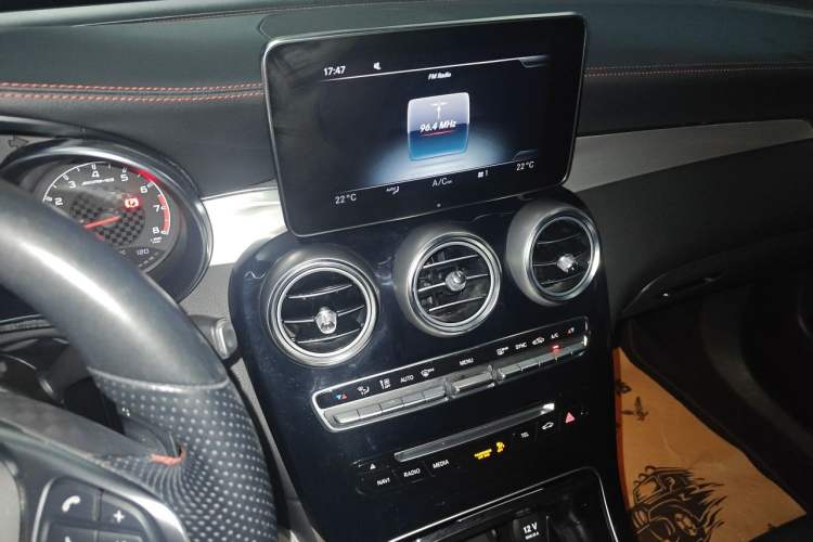 Used Mercedes-Benz GLC AMG 2017 AMG GLC 43 4MATIC Special Edition Audio And AC Panel
