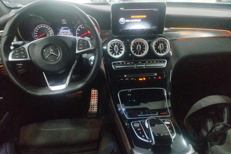 Used Mercedes-Benz GLC AMG 2017 AMG GLC 43 4MATIC Center Console