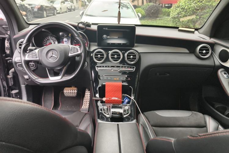 Used Mercedes-Benz GLC AMG 2017 AMG GLC 43 4MATIC Center Console