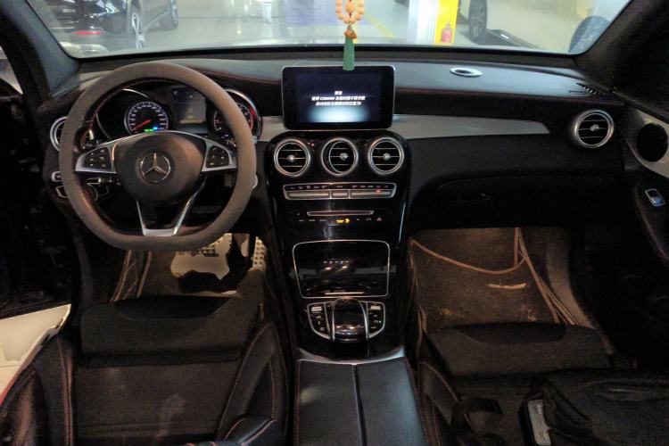 Used Mercedes-Benz GLC AMG 2017 AMG GLC 43 4MATIC Center Console