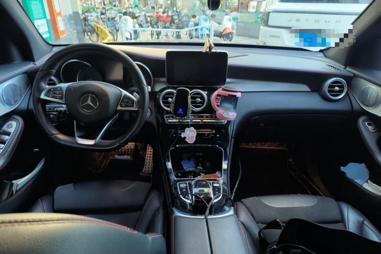 Used Mercedes-Benz GLC AMG 2017 AMG GLC 43 4MATIC Center Console