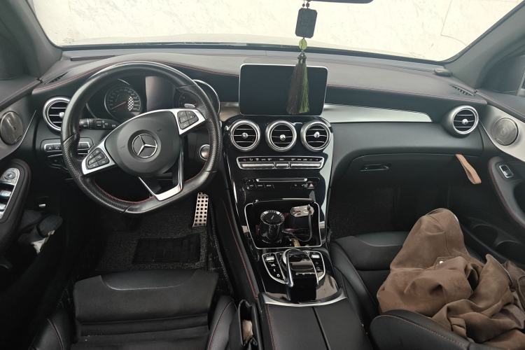 Used Mercedes-Benz GLC AMG 2017 AMG GLC 43 4MATIC Center Console