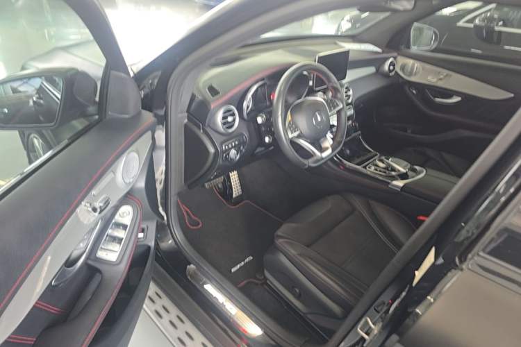 Used Mercedes-Benz GLC AMG 2017 AMG GLC 43 4MATIC Special Edition Driver Seat