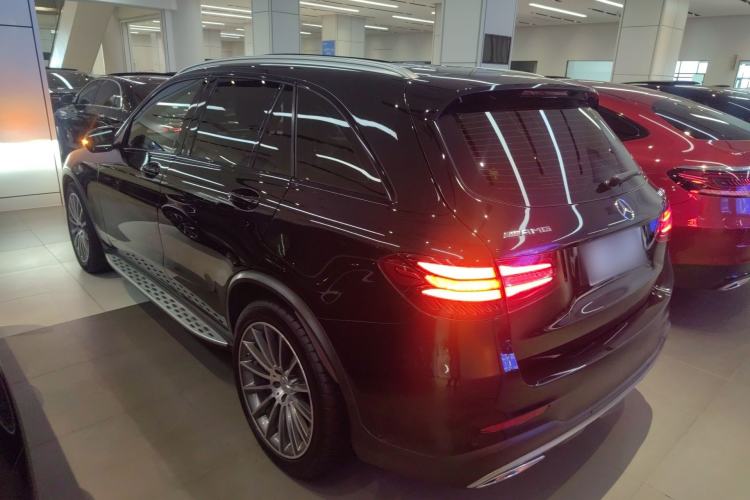 Used Mercedes-Benz GLC AMG 2017 AMG GLC 43 4MATIC Exterior 2