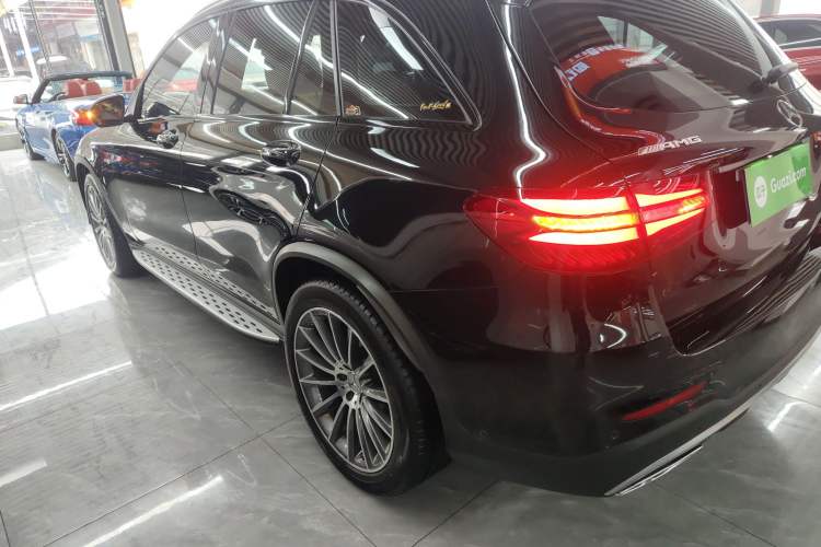 Used Mercedes-Benz GLC AMG 2017 AMG GLC 43 4MATIC Exterior 3