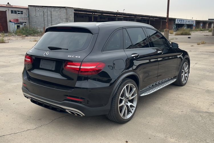 Used Mercedes-Benz GLC AMG 2017 AMG GLC 43 4MATIC Exterior 5