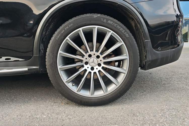 Used Mercedes-Benz GLC AMG 2017 AMG GLC 43 4MATIC Exterior 7