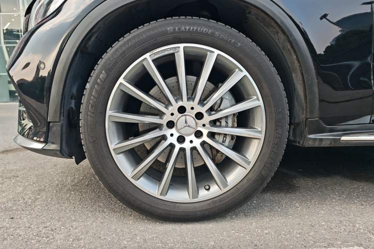 Used Mercedes-Benz GLC AMG 2017 AMG GLC 43 4MATIC Exterior 8