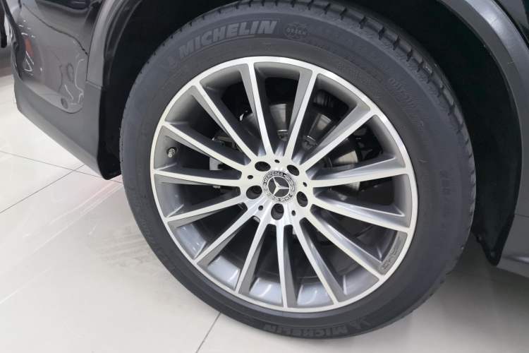 Used Mercedes-Benz GLC AMG 2017 AMG GLC 43 4MATIC Exterior 8