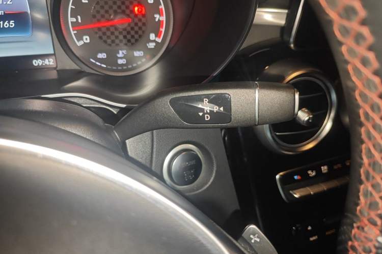 Used Mercedes-Benz GLC AMG 2017 AMG GLC 43 4MATIC Special Edition Gear Lever