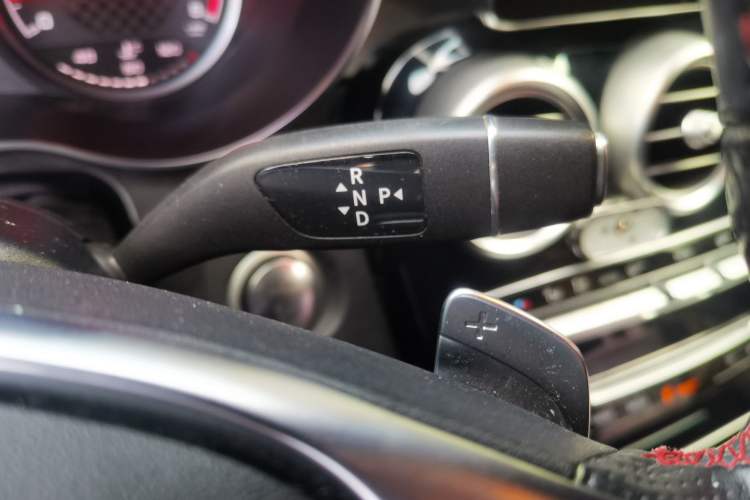 Used Mercedes-Benz GLC AMG 2017 AMG GLC 43 4MATIC Special Edition Gear Lever