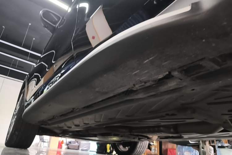 Used Mercedes-Benz GLC AMG 2017 AMG GLC 43 4MATIC Left Side Sill