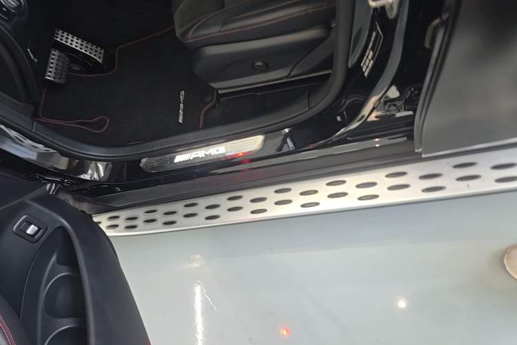 Used Mercedes-Benz GLC AMG 2017 AMG GLC 43 4MATIC Special Edition Left Side Sill