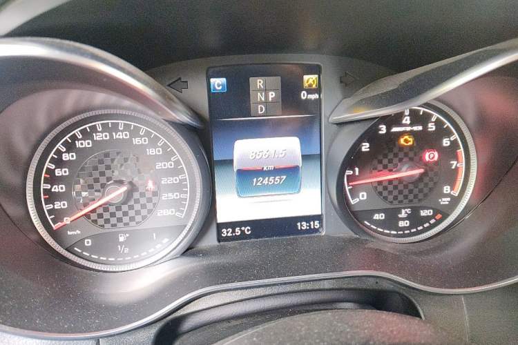 Used Mercedes-Benz GLC AMG 2017 AMG GLC 43 4MATIC Odometer Close Up