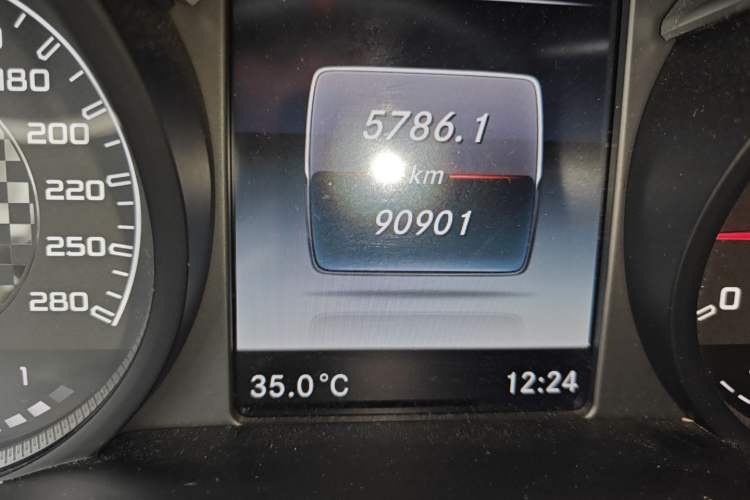 Used Mercedes-Benz GLC AMG 2017 AMG GLC 43 4MATIC Odometer Close Up