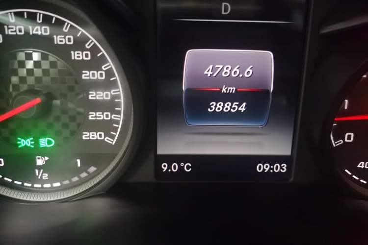 Used Mercedes-Benz GLC AMG 2017 AMG GLC 43 4MATIC Odometer Close Up