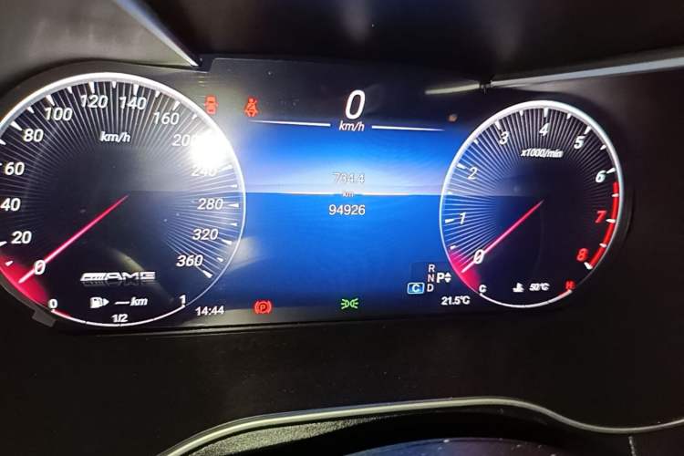 Used Mercedes-Benz GLC AMG 2017 AMG GLC 43 4MATIC Odometer Close Up