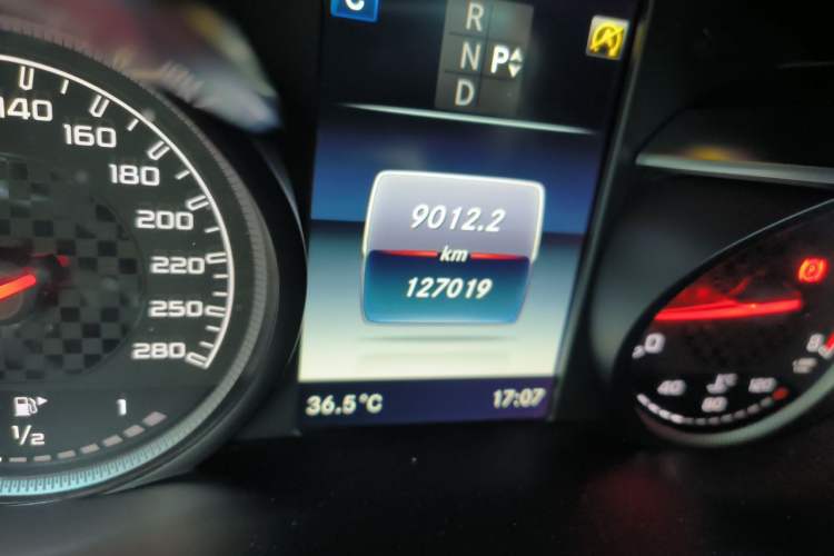 Used Mercedes-Benz GLC AMG 2017 AMG GLC 43 4MATIC Odometer Close Up