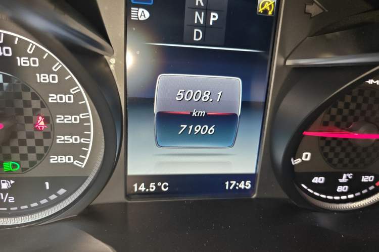 Used Mercedes-Benz GLC AMG 2017 AMG GLC 43 4MATIC Odometer Close Up