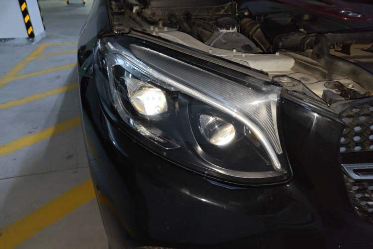Used Mercedes-Benz GLC AMG 2017 AMG GLC 43 4MATIC Right Front Headlight