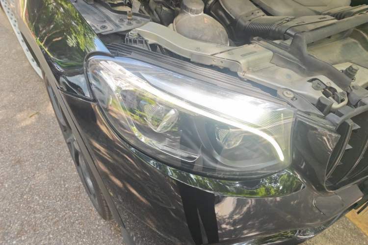 Used Mercedes-Benz GLC AMG 2017 AMG GLC 43 4MATIC Right Front Headlight