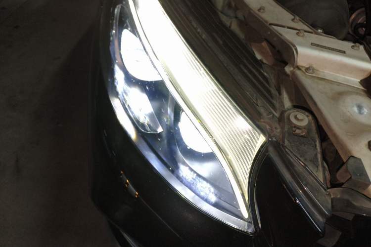 Used Mercedes-Benz GLC AMG 2017 AMG GLC 43 4MATIC Right Front Headlight