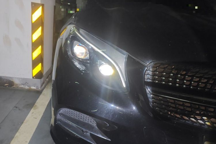 Used Mercedes-Benz GLC AMG 2017 AMG GLC 43 4MATIC Special Edition Right Front Headlight