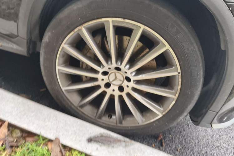 Used Mercedes-Benz GLC AMG 2017 AMG GLC 43 4MATIC Right Front Wheel Hub