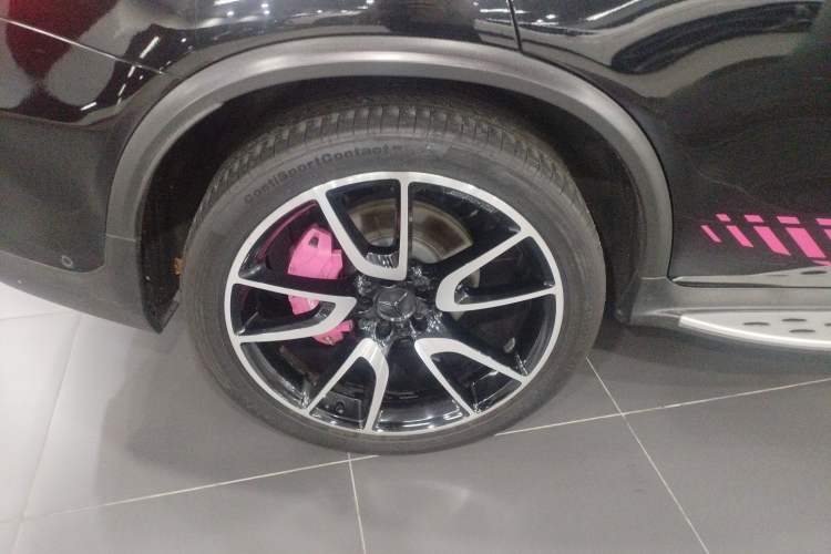 Used Mercedes-Benz GLC AMG 2017 AMG GLC 43 4MATIC Right Rear Wheel Hub