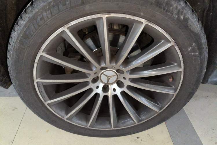 Used Mercedes-Benz GLC AMG 2017 AMG GLC 43 4MATIC Right Rear Wheel Hub
