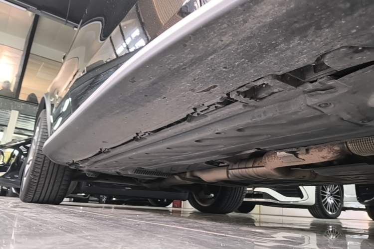 Used Mercedes-Benz GLC AMG 2017 AMG GLC 43 4MATIC Right Side Sill