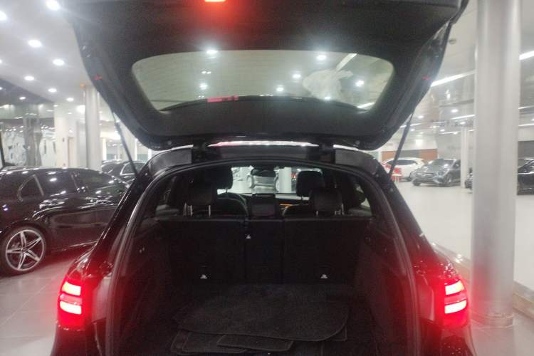 Used Mercedes-Benz GLC AMG 2017 AMG GLC 43 4MATIC Trunk