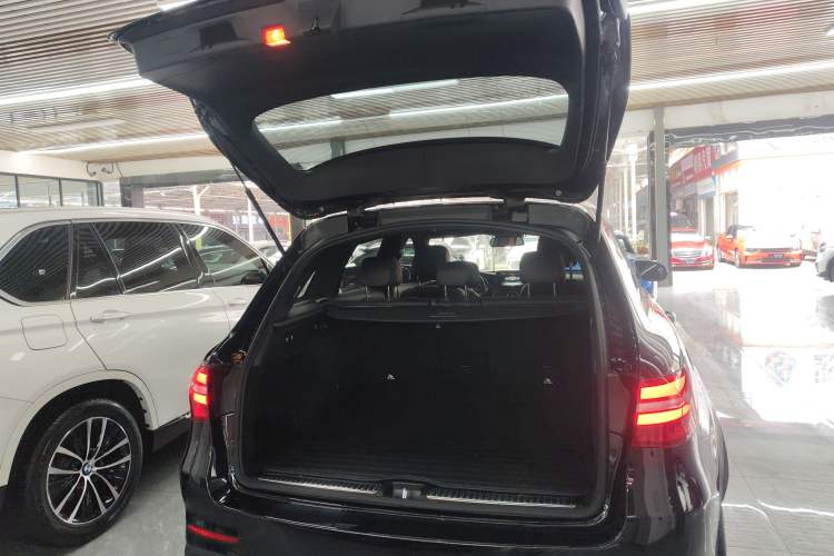Used Mercedes-Benz GLC AMG 2017 AMG GLC 43 4MATIC Trunk