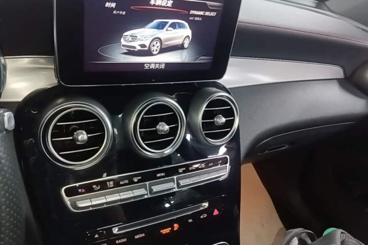 Used Mercedes-Benz GLC AMG 2017 AMG GLC 43 4MATIC Audio And AC Panel