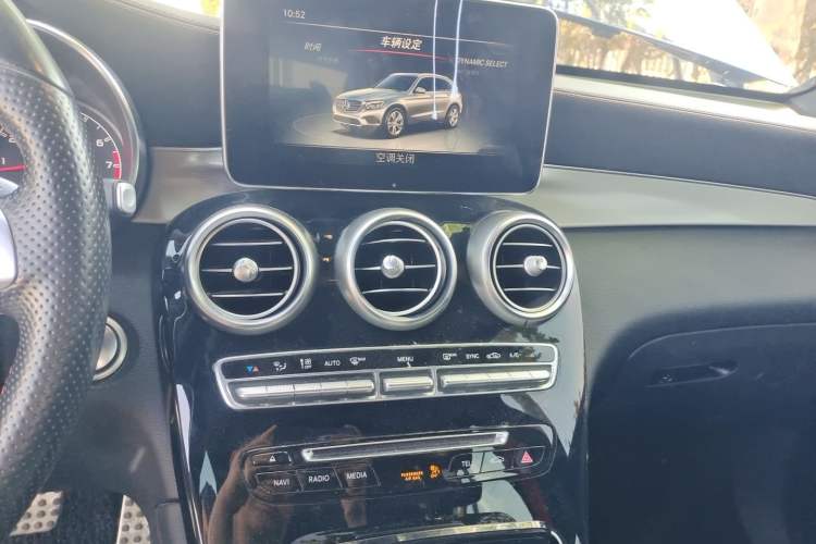 Used Mercedes-Benz GLC AMG 2017 AMG GLC 43 4MATIC Audio And AC Panel