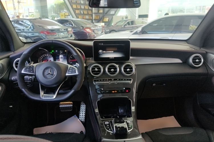 Used Mercedes-Benz GLC AMG 2017 AMG GLC 43 4MATIC Center Console