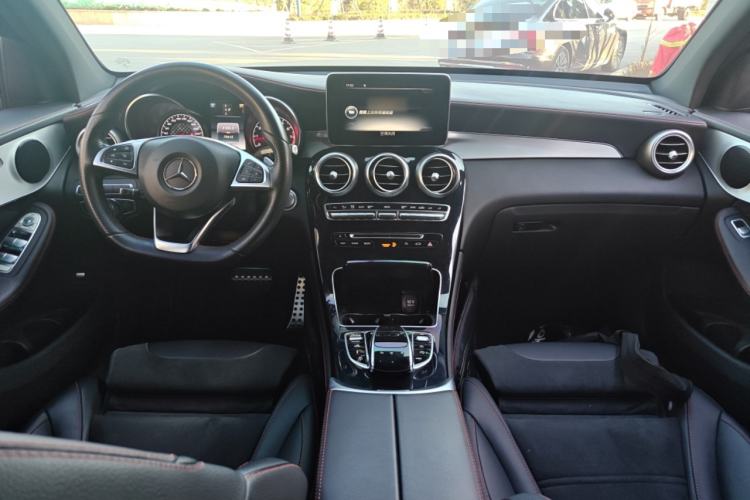 Used Mercedes-Benz GLC AMG 2017 AMG GLC 43 4MATIC Center Console