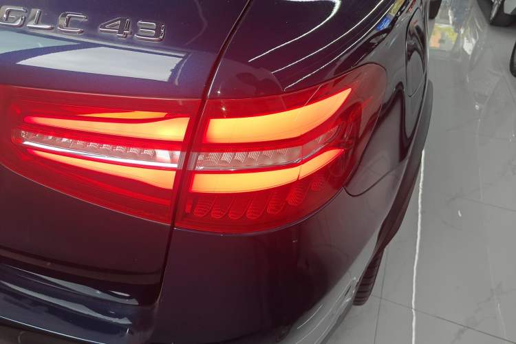Used Mercedes-Benz GLC AMG 2017 AMG GLC 43 4MATIC Exterior 3
