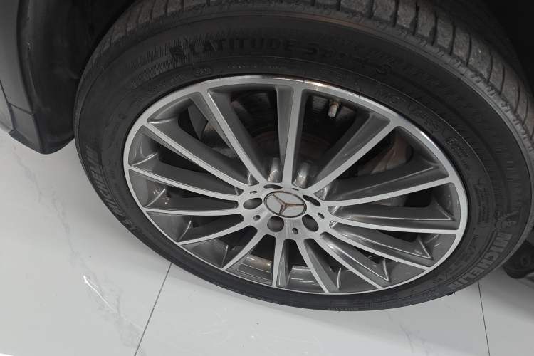 Used Mercedes-Benz GLC AMG 2017 AMG GLC 43 4MATIC Exterior 4