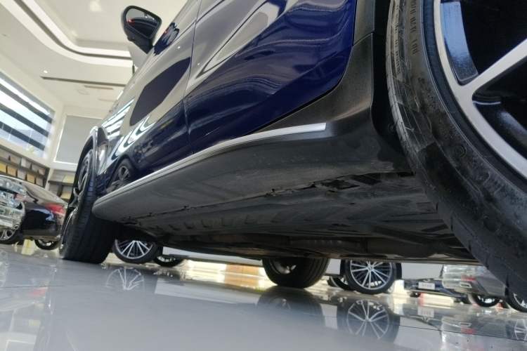 Used Mercedes-Benz GLC AMG 2017 AMG GLC 43 4MATIC Left Side Sill