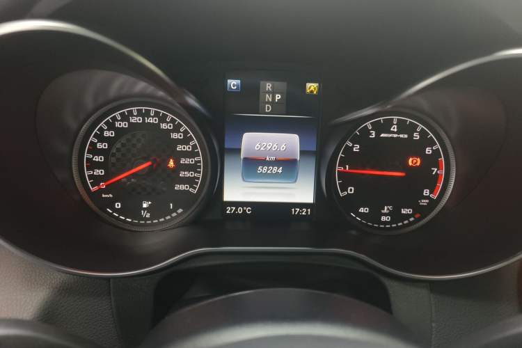 Used Mercedes-Benz GLC AMG 2017 AMG GLC 43 4MATIC Odometer Close Up