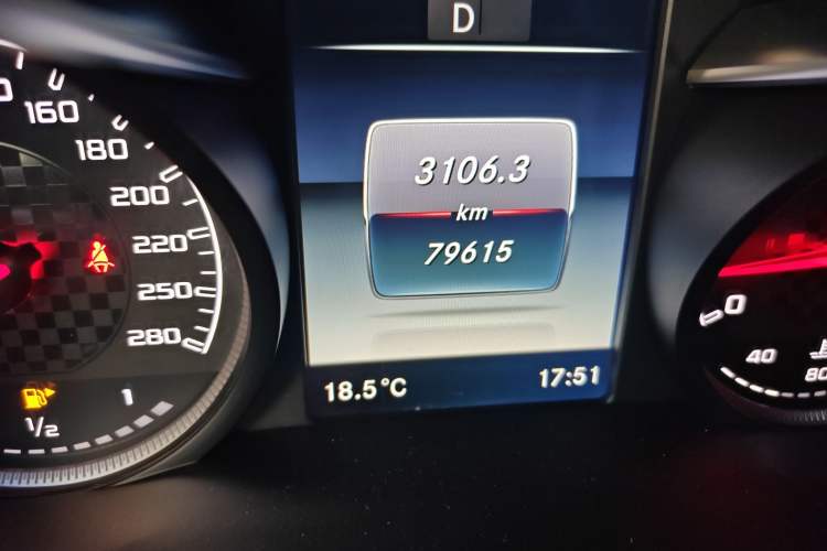 Used Mercedes-Benz GLC AMG 2017 AMG GLC 43 4MATIC Odometer Close Up