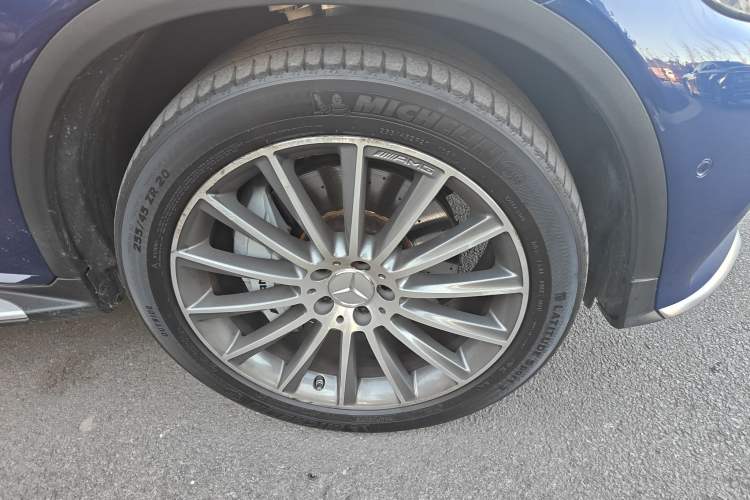 Used Mercedes-Benz GLC AMG 2017 AMG GLC 43 4MATIC Right Front Wheel Hub
