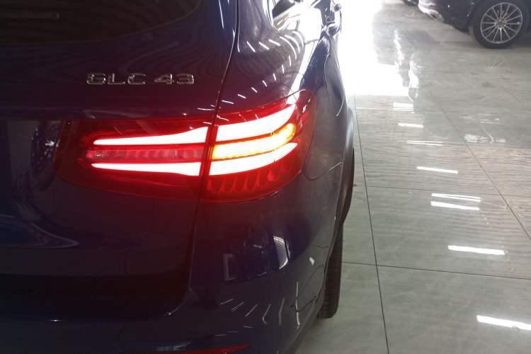 Used Mercedes-Benz GLC AMG 2017 AMG GLC 43 4MATIC Right Rear Taillight