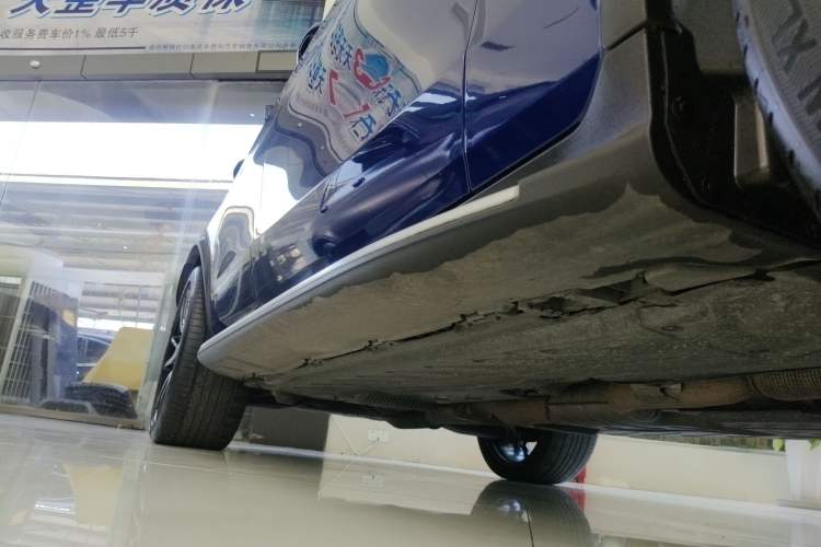 Used Mercedes-Benz GLC AMG 2017 AMG GLC 43 4MATIC Right Side Sill