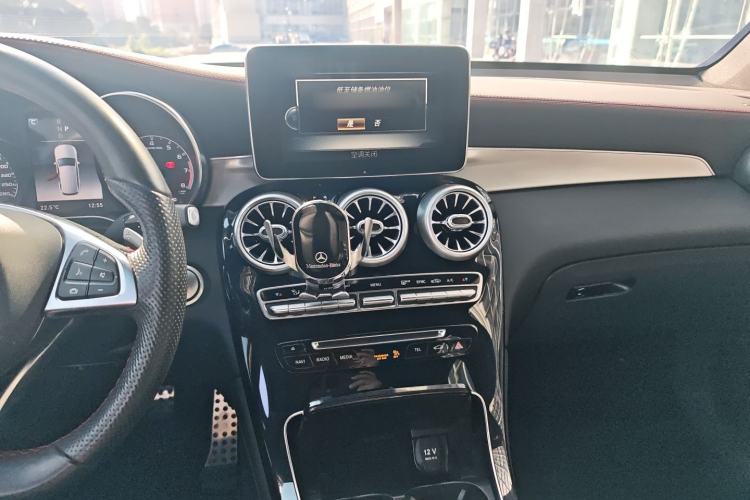 Used Mercedes-Benz GLC AMG 2017 AMG GLC 43 4MATIC Audio And AC Panel