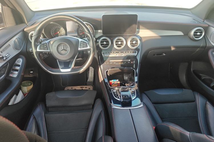Used Mercedes-Benz GLC AMG 2017 AMG GLC 43 4MATIC Center Console