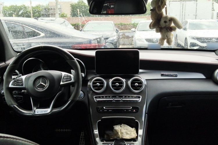 Used Mercedes-Benz GLC AMG 2017 AMG GLC 43 4MATIC Special Edition Center Console